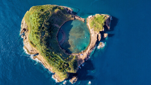 20250613_OHR.SanMiguelAzores_EN-US2785372768_UHD_bing.jpg